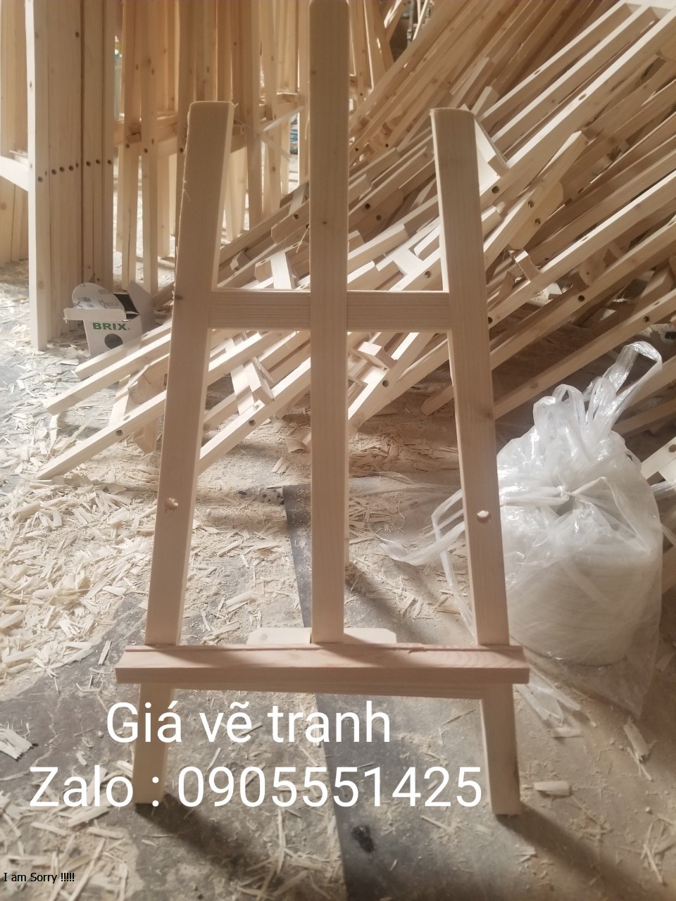 Giá vẽ tranh cao 1,3 mét có tân đưa cao thấp, gỗ thông tự nhiên.