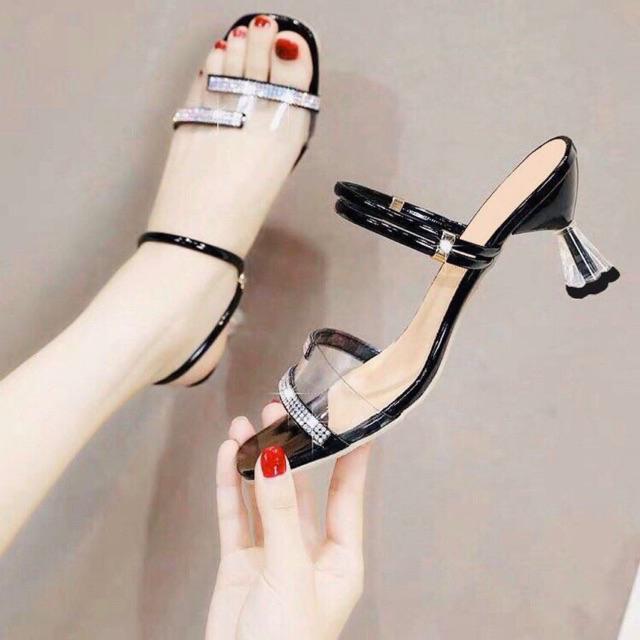 Giày sandal cao gót hình nón 6cm quai trong phối xoàn