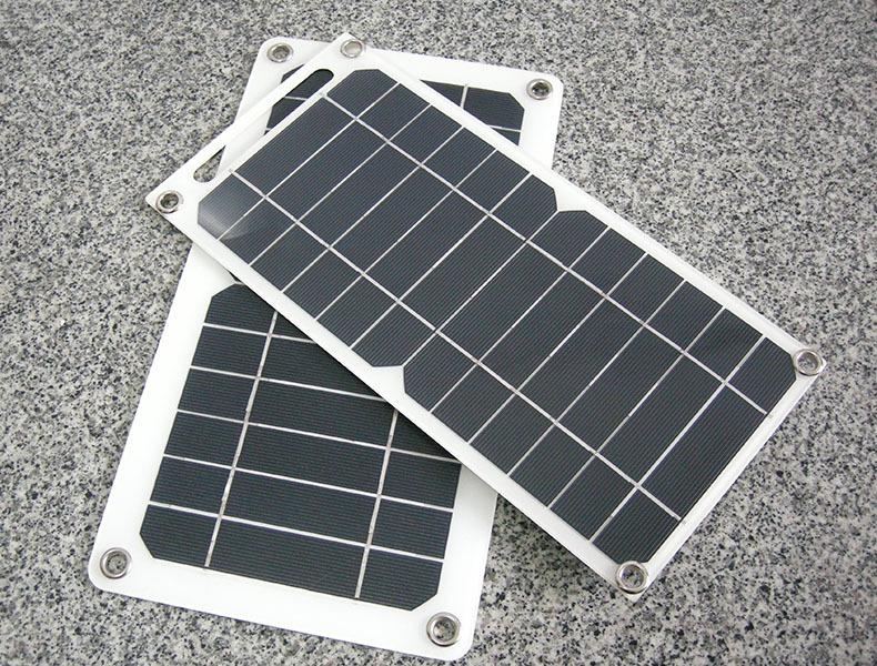 Bảng điều khiển năng lượng mặt trời di động 30W Tấm năng lượng mặt trời 5V với USB Sạc an toàn Ổn định Bộ sạc pin cho Power Bank Phone Cắm trại ngoài trời Màu sắc: 30W 300mmx145mm
