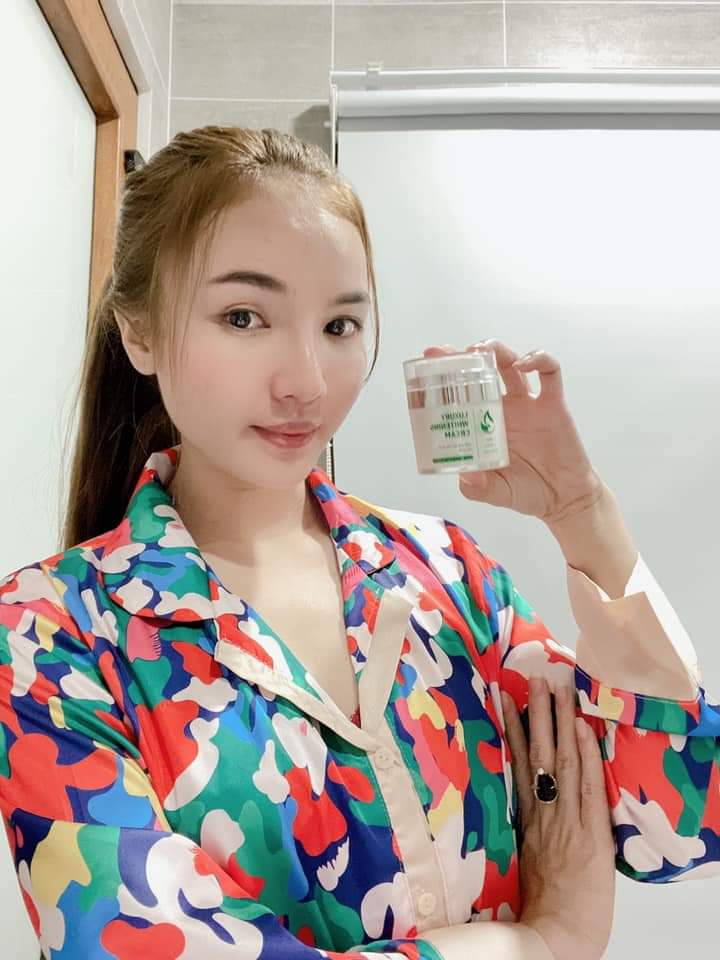 Kem Dưỡng Ẩm Trắng Da Luxury Whitening Cream 40g Giúp Phục Hồi Và Tái Tạo Da Nhanh Chóng