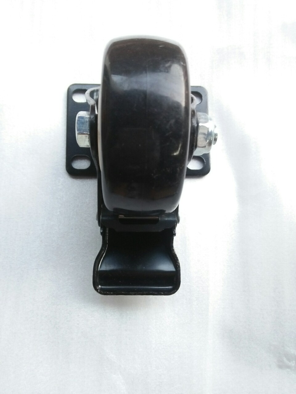 Bộ 4 bánh xe đẩy 6 cm màu đen xoay 360 độ có khóa chống trượt