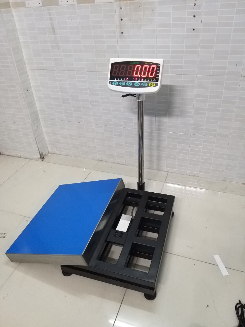 Cân Bàn Điện Tử JWI-710 60 KG