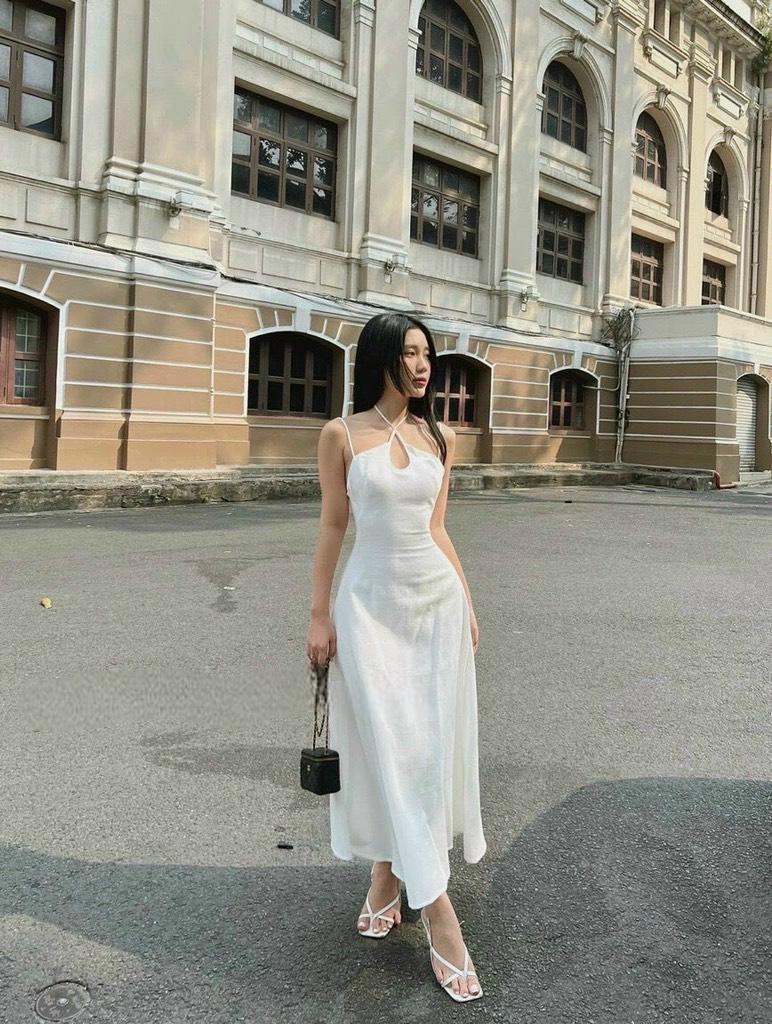 ĐẦM MAXI CỔ YẾM KHOÉT NGỰC 14352