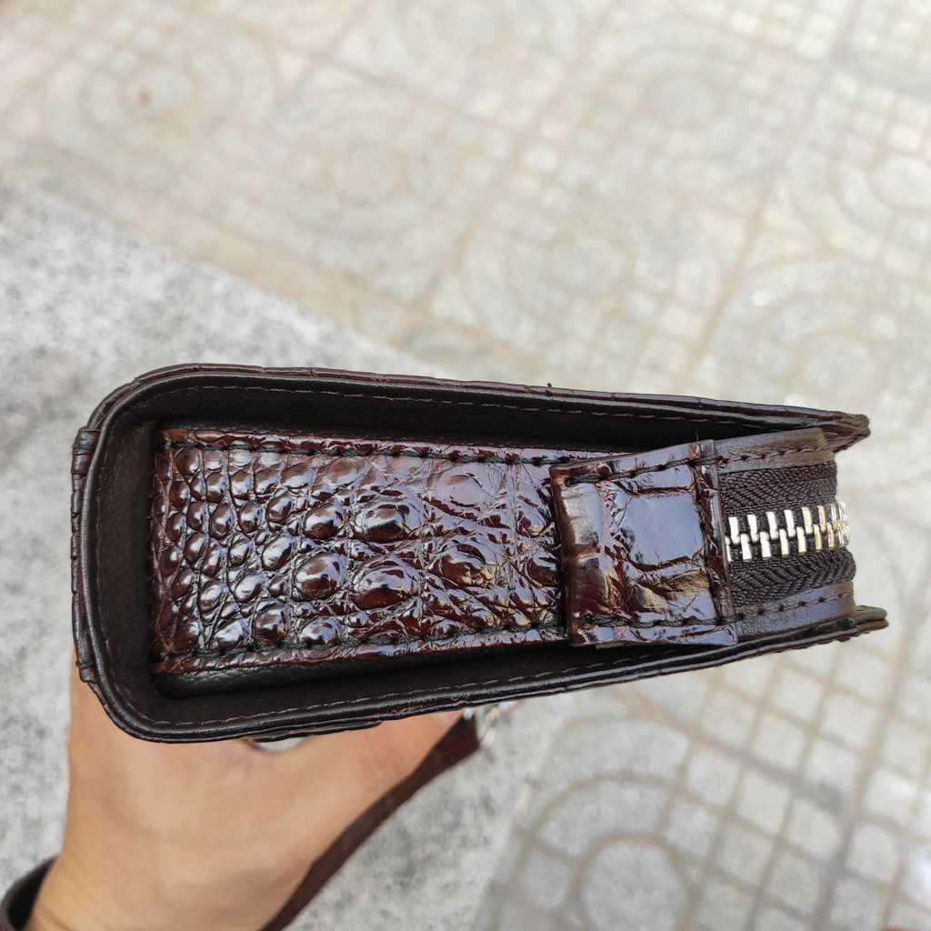 Clutch cầm tay da bụng cá sấu đẹp tinh tế