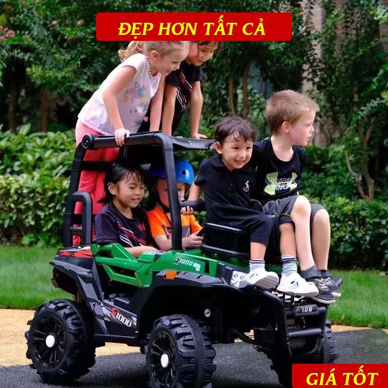 Xe Ô Tô Điện Trẻ Em 708 2 Chỗ Ngồi Siêu Chất, Tải Trọng Lớn >50kg, Nhựa Cực Bền Có Mái Che, Tay Lái Lệch