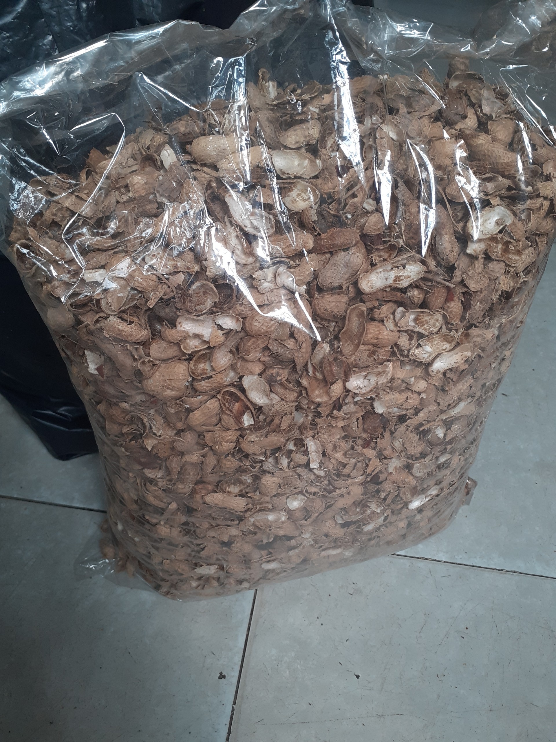 Vỏ đậu phộng bịch nửa ký