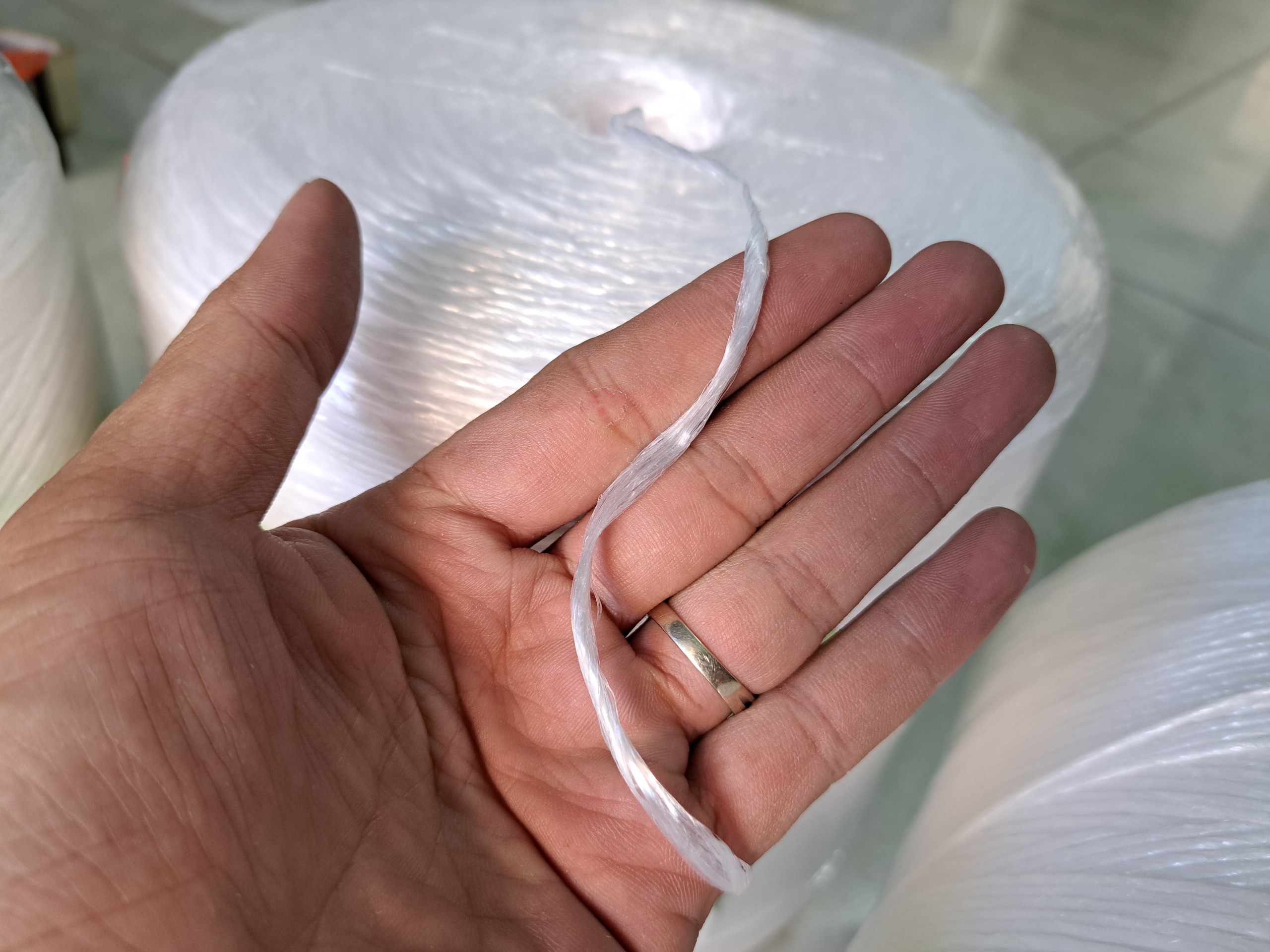 Sợi se nông nghiệp, dây nhà kính, sợi se màng parafin dùng treo dưa lưới, cà chua, ớt chuông
