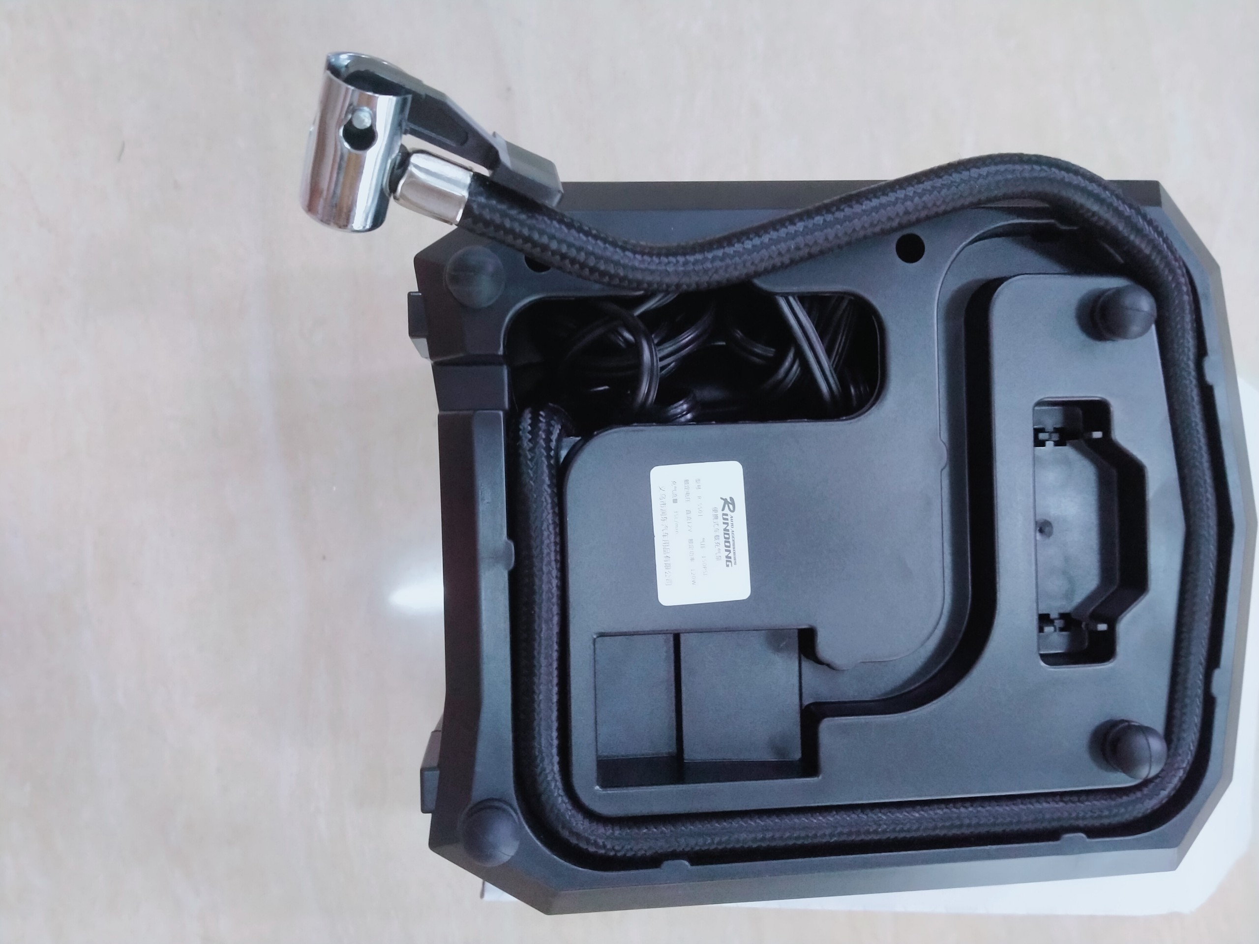 Bơm lốp ô tô thông minh- Máy bơm lốp xe hơi 12v điện tử tự ngắt tích hợp đèn led đồng hồ điện tử-R5501