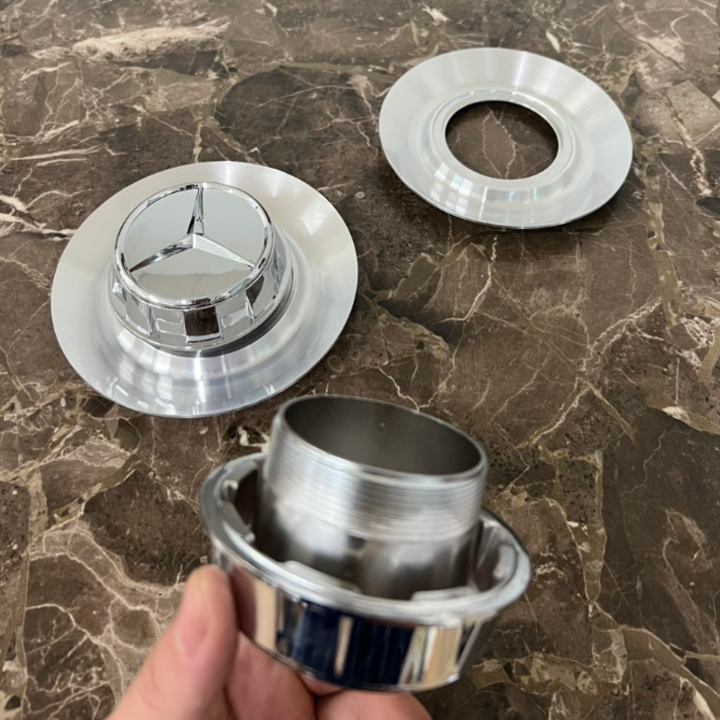 Logo chụp mâm, ốp lazang bánh xe ô tô Maybach A700 - Chất liệu: Hợp kim nhôm và nhựa ABS