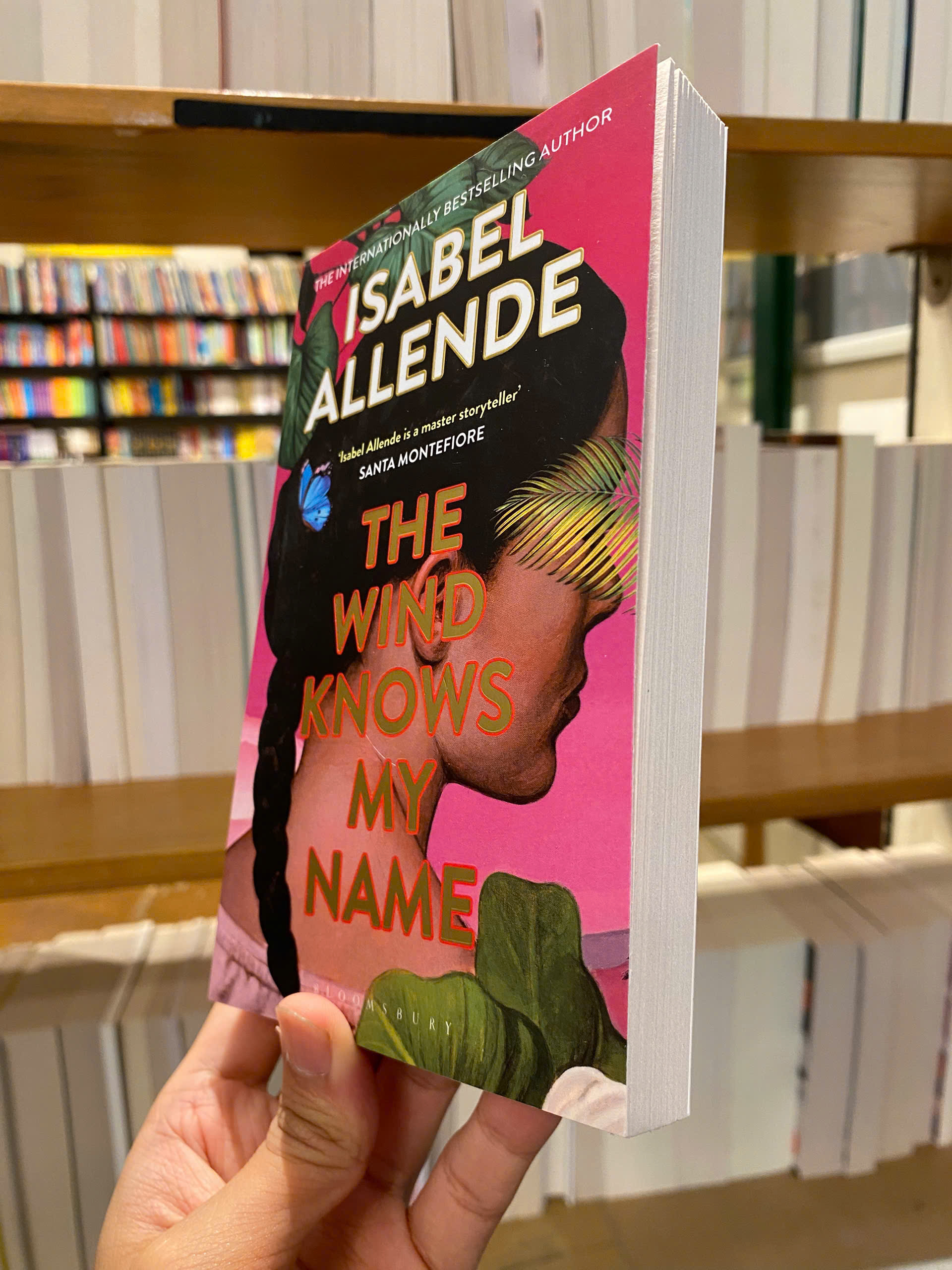 Sách - The Wind Knows My Name by Isabel Allende | English Historical Fiction / Ngoại văn Nhập khẩu