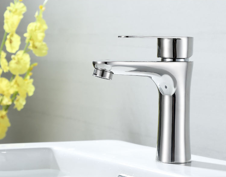 Vòi Lavabo 1 trụ tròn cần thẳng SUS304 - Loại bóng + 2 dây cấp - ITALIA