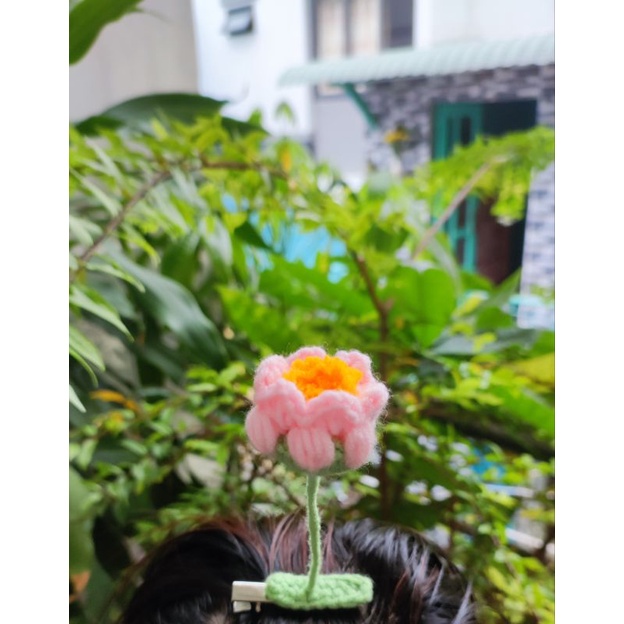Kẹp tóc mái hình bông hoa lắc lư dễ thương