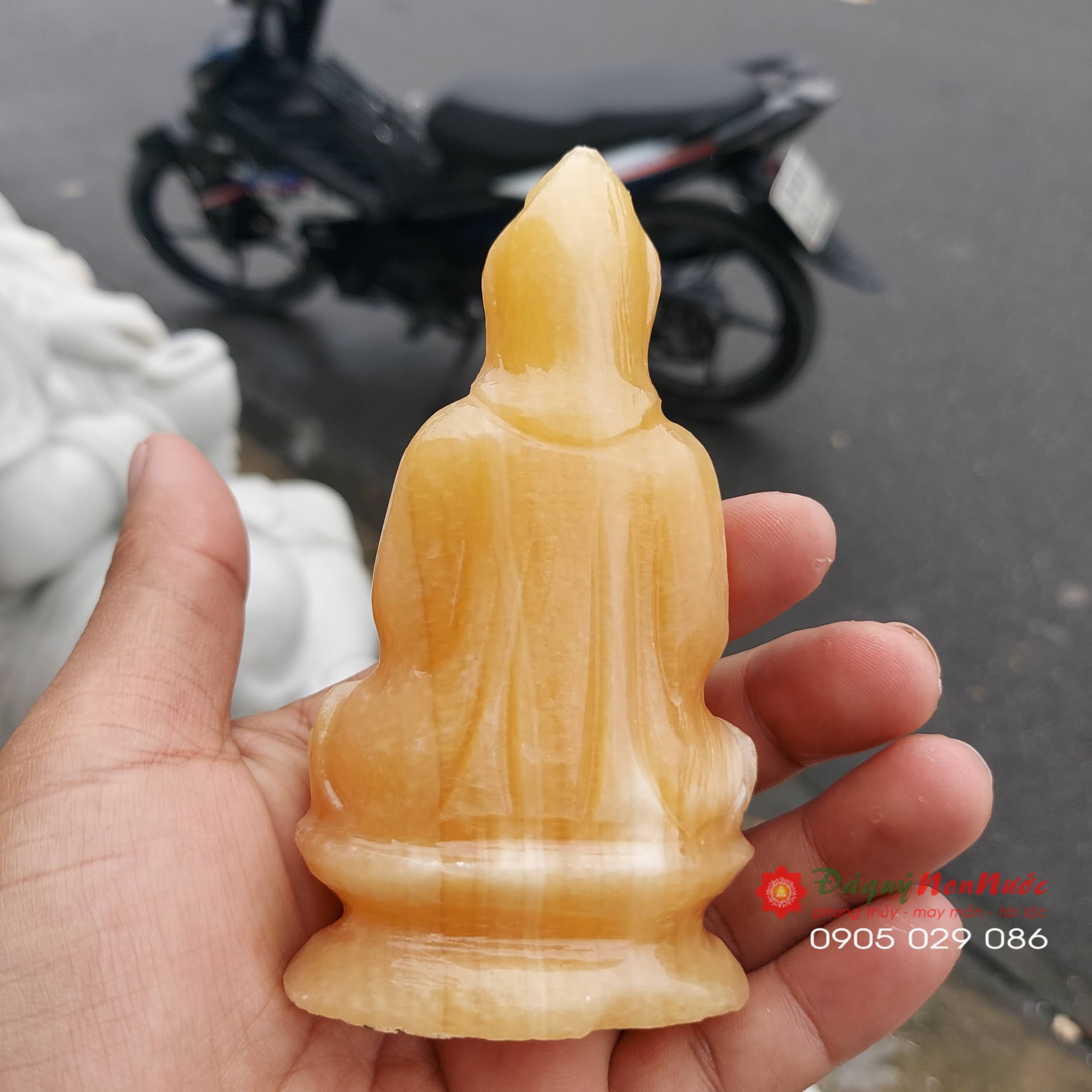 Tượng Phật quan âm đá ngọc hoàng long 10cm - đá Non Nước