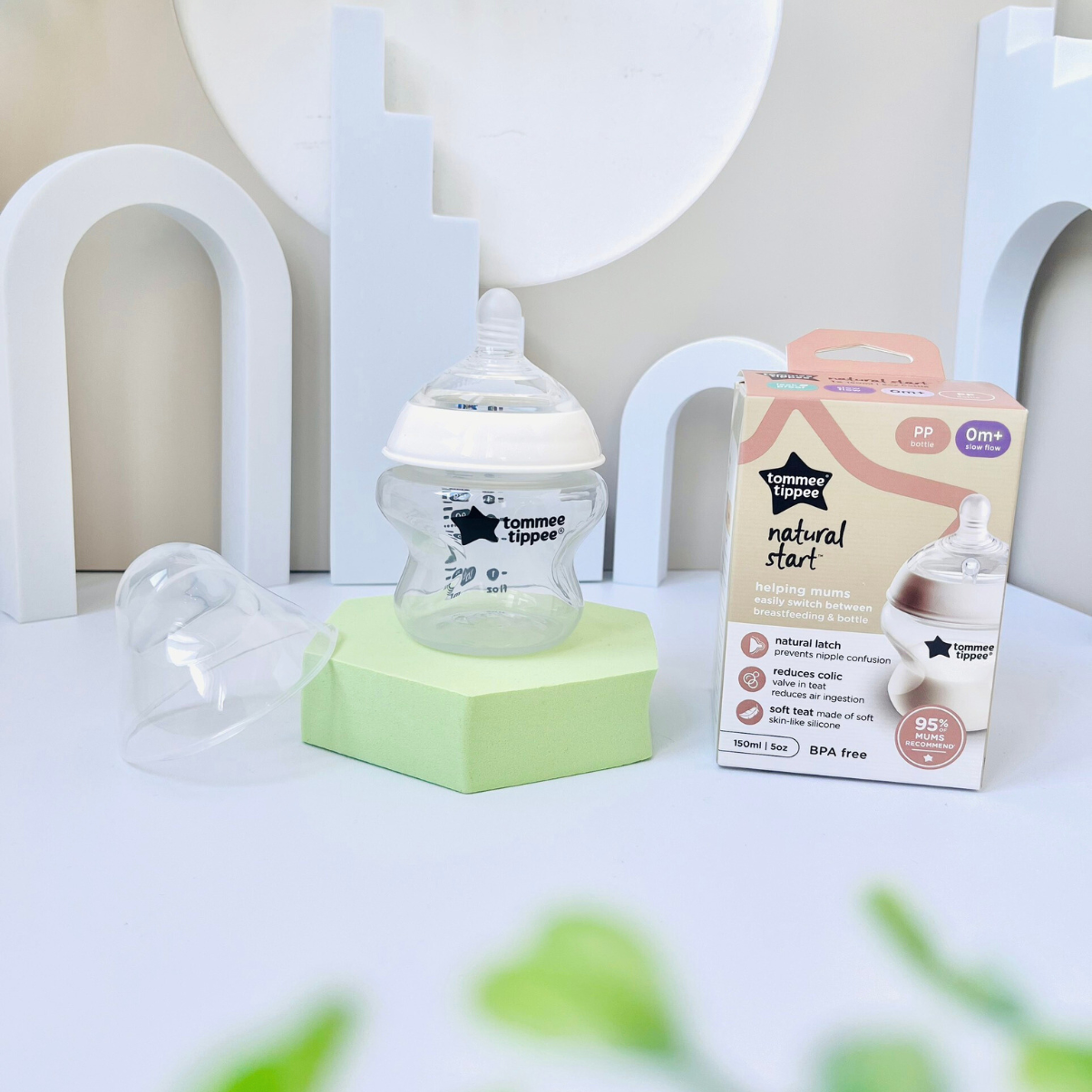 COMBO Ty Ngậm Dạ Quang Tommee Tippee Night Time 0-6m & Bình Sữa Ty Siêu Mềm Tự Nhiên Tommee Tippee Natural Start 150ml