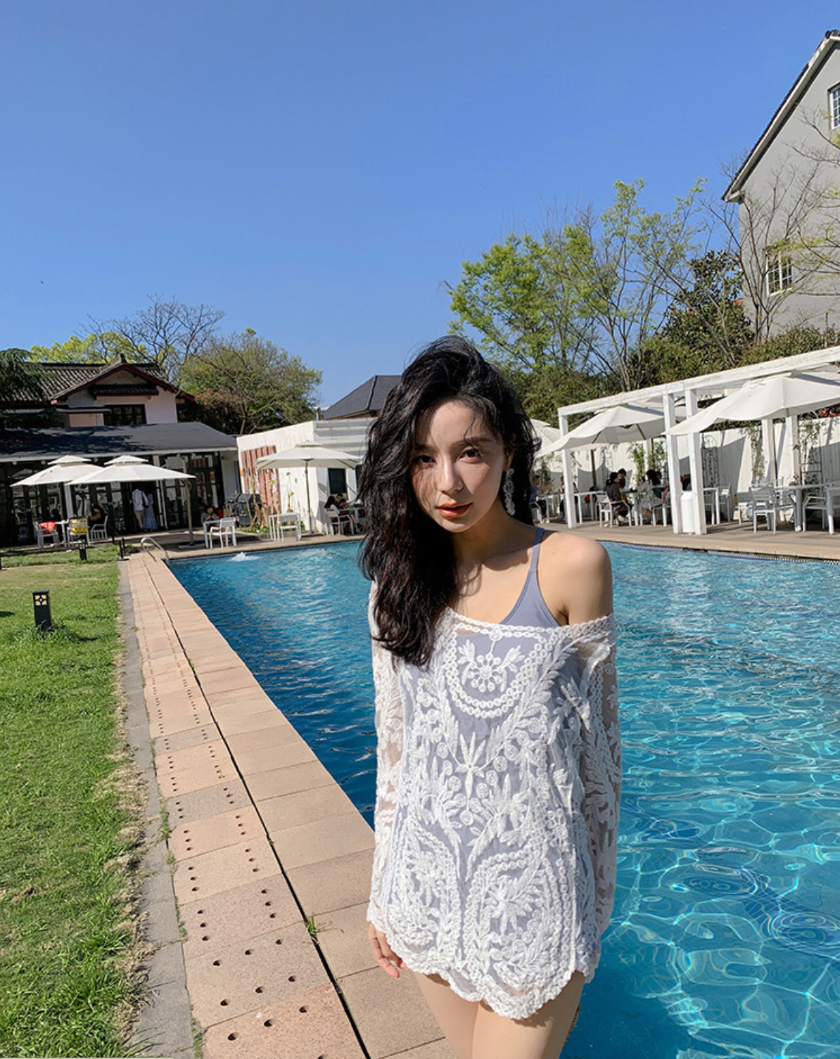 Áo ren lưới đi biển mặc khoác ngoài bikini dài tay dáng chui đầu sexy quyến rũ
