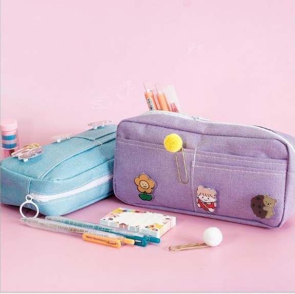 Túi đựng bút vải tặng kèm ghim cái hoạt hình 3D dễ thương - giao màu ngẫu nhiên