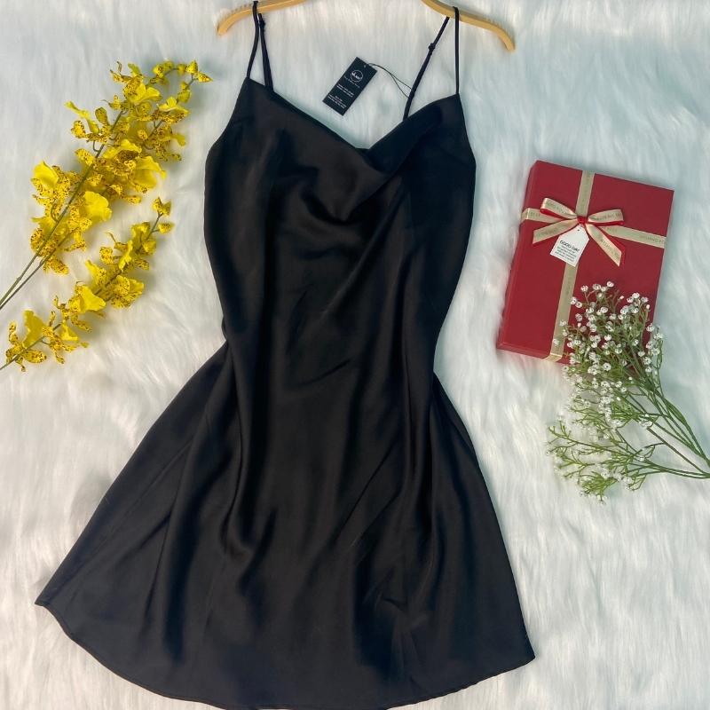 Váy ngủ nữ, váy 2 dây quyến rũ VILADY - V118 kiểu cổ đổ sang chảnh màu đen, chất liệu Lụa Pháp (lụa latin) cao cấp