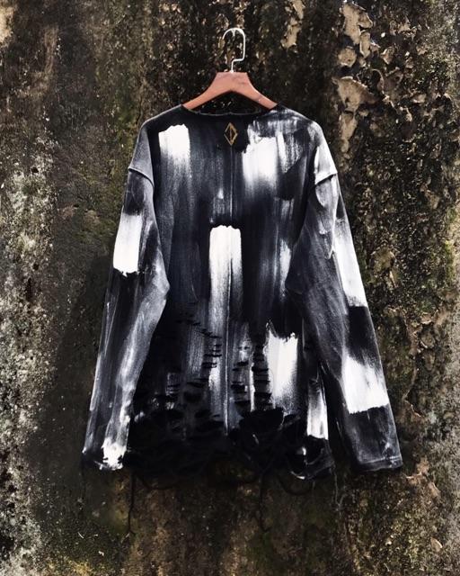 ÁO “TVD WHITE DOT LONG SLEEVE”