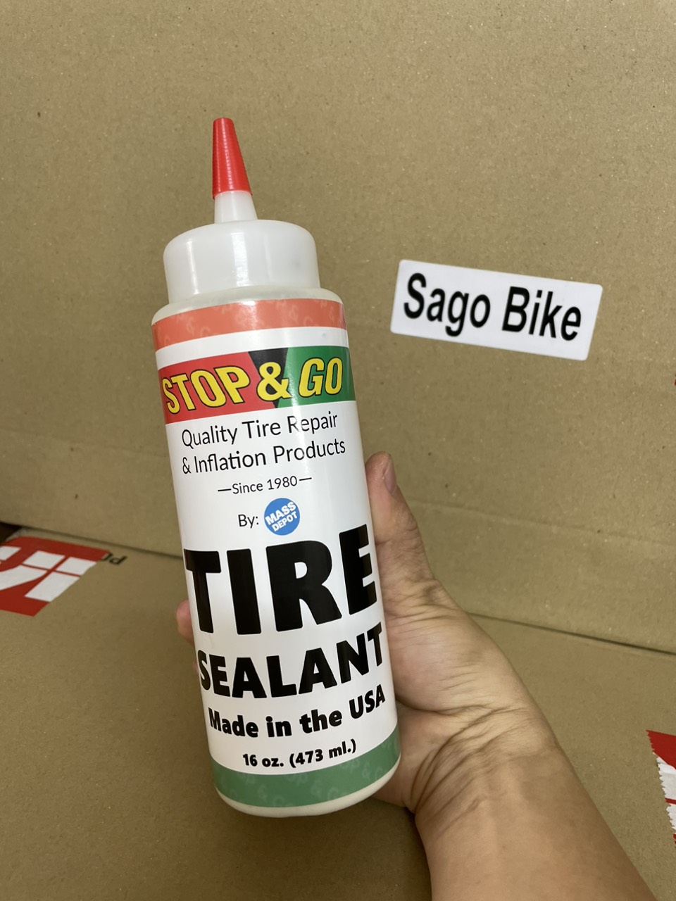 Chai vá lốp Stop&amp;go / Keo tự vá lốp Stop và go / Chai keo tự vá lốp Stop and go hàng chính hãng, nhập khẩu Mỹ