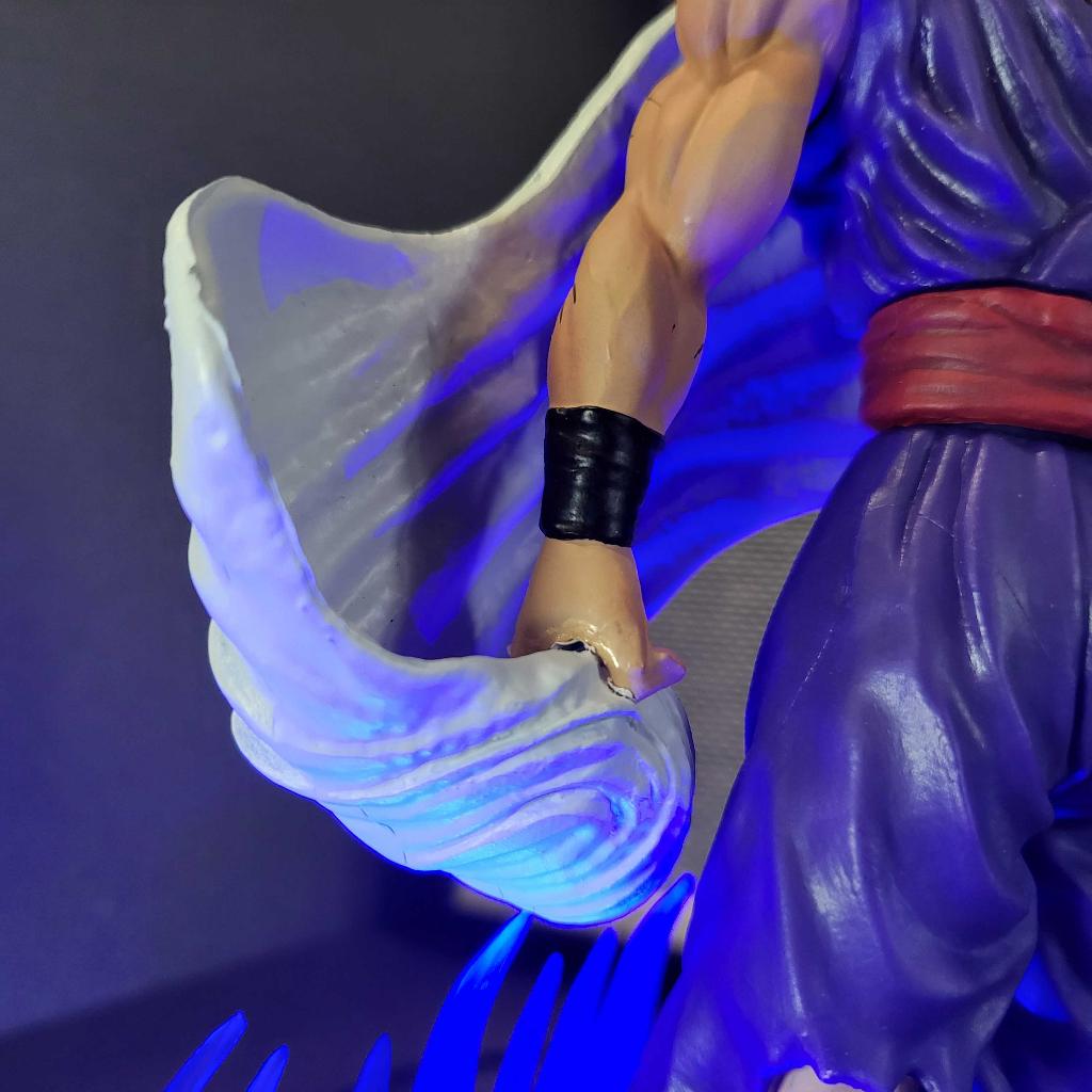 Mô hình Beast Gohan áo choàng 24 cm có LED - Dragon Ball