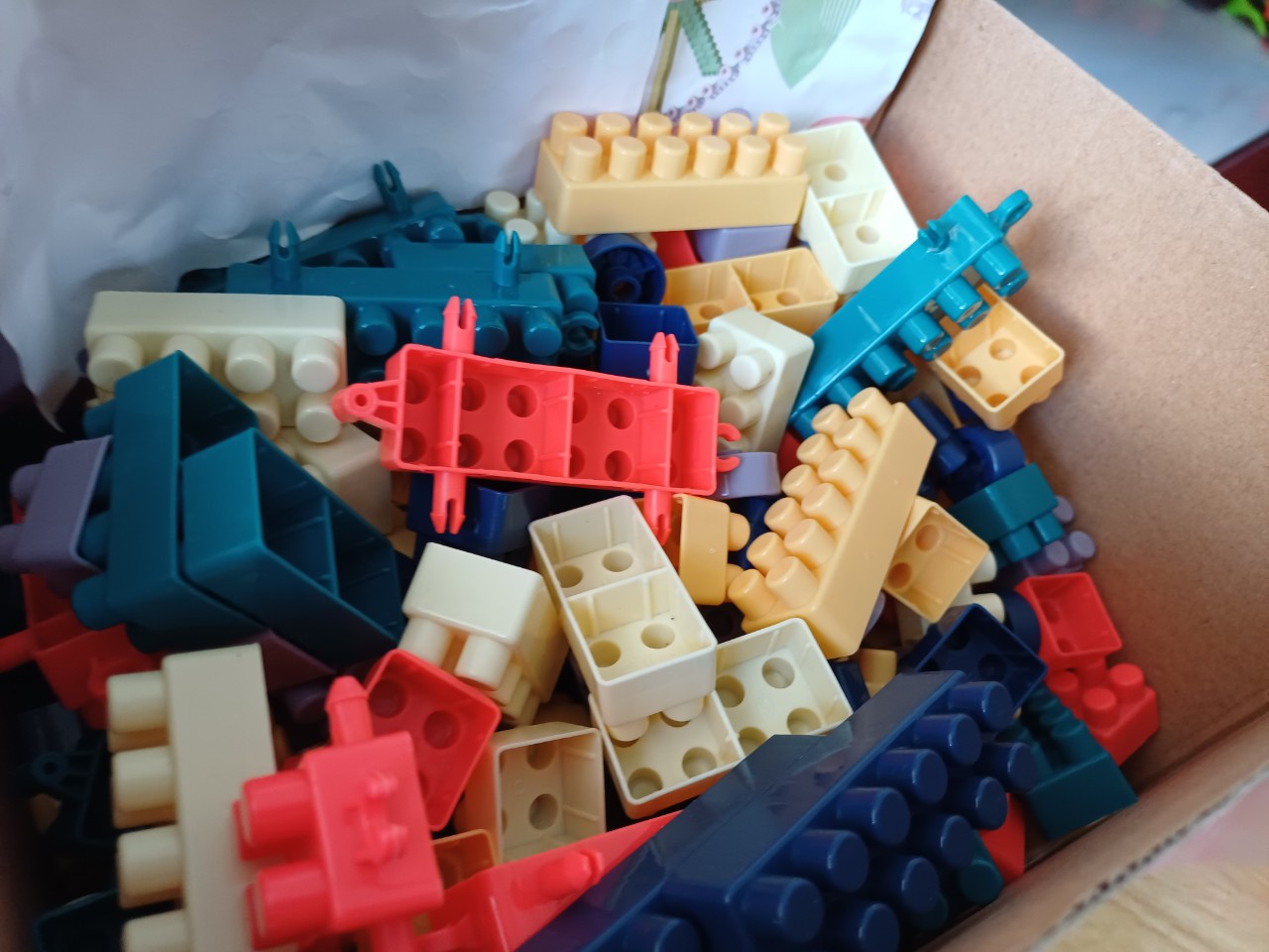 Hộp lego lắp ráp 520 chi tiết