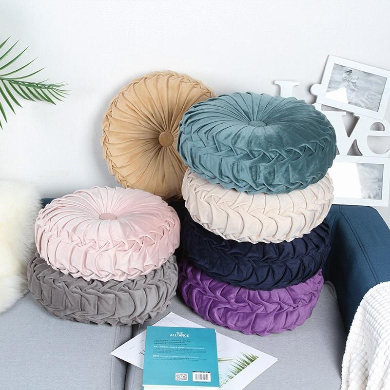 Gối Nhung Hình Tròn Kích Thước 33x11cm