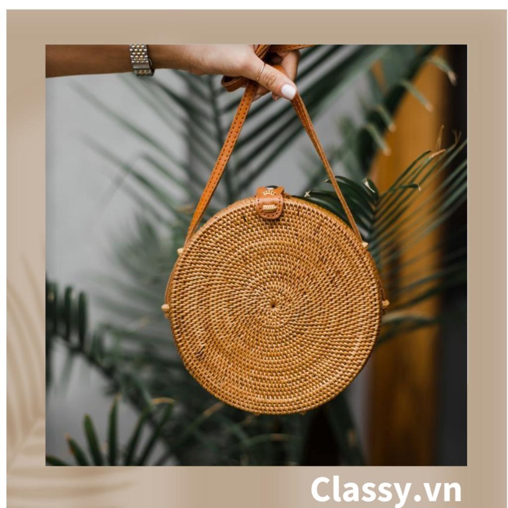 Túi mây tre đan Classy Việt Nam đi biển hình tròn bằng mây tre đan cao cấp, kiểu dáng Vintage T330