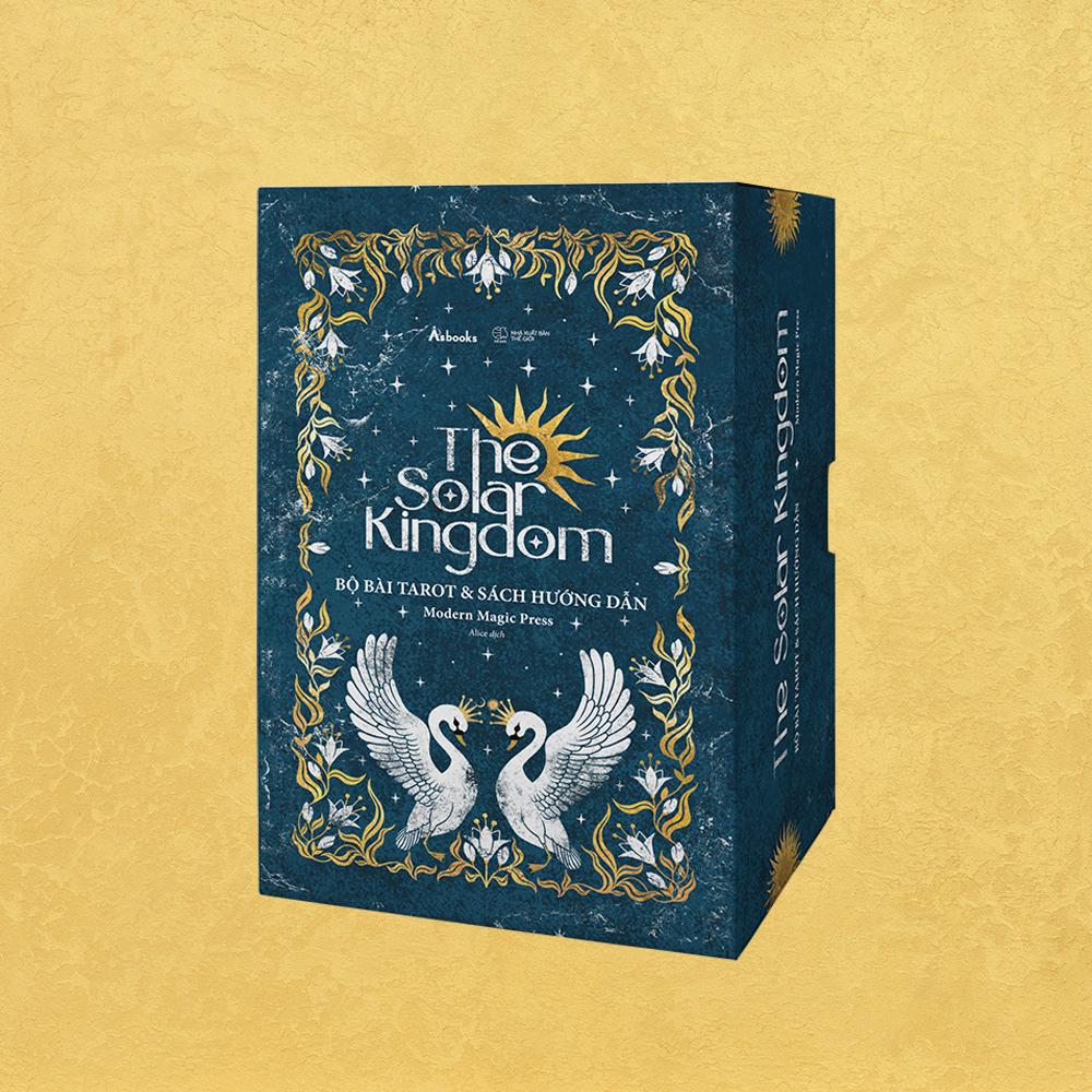 Sách - Boxset The Solar Kingdom Việt Hóa (Bộ Bài + Sách Hướng Dẫn)