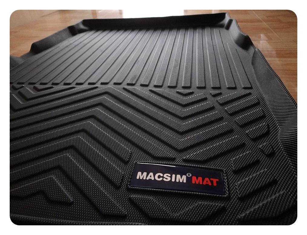 Thảm lót cốp BMW 5 series 2011-2016 nhãn hiệu Macsim chất liệu TPV cao cấp màu đen