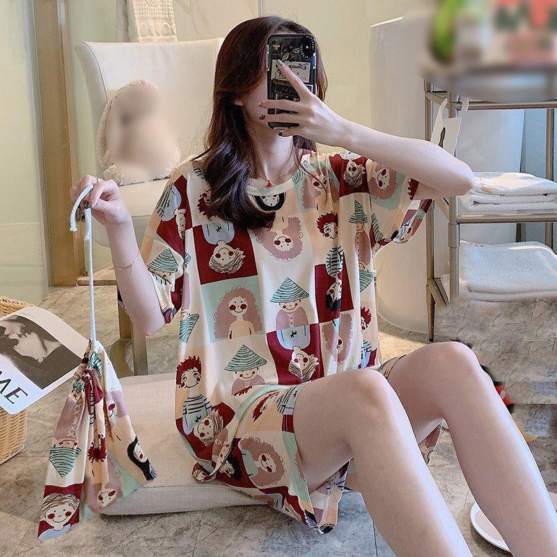 Bộ đồ ngủ ngắn tay dáng rộng in họa tiết hoạt hình xinh xắn thoải mái dành cho nữ