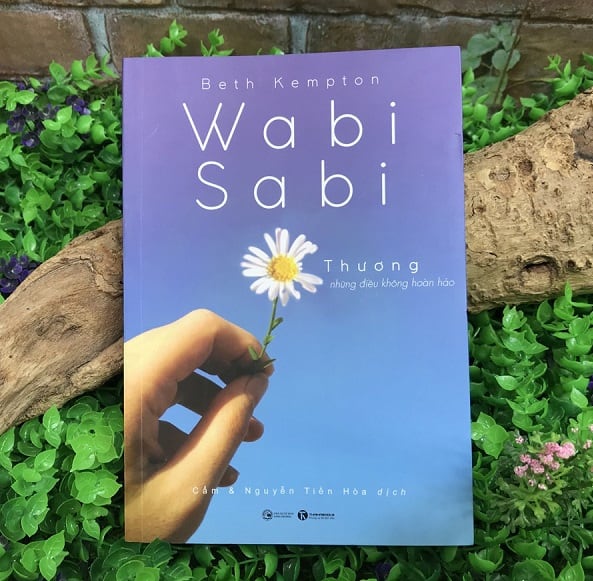 Combo 2 Cuốn Tư Duy Kỹ Năng Sống: Wabi Sabi Thương Những Điều Không Hoàn Hảo + Càng Bình Tĩnh Càng Hạnh Phúc