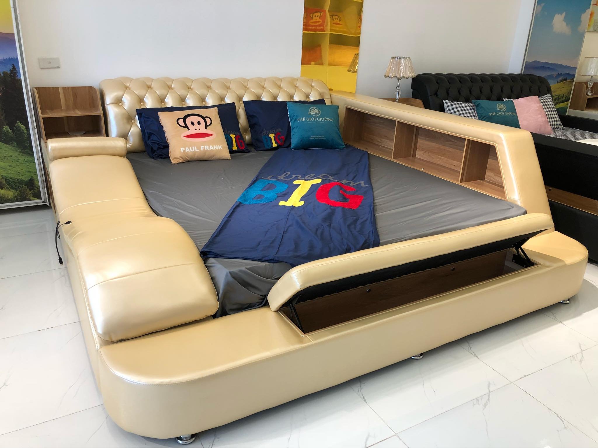 Giường ngủ Juno Sofa cao cấp có thành massage Kt 1m6 x 2m hoặc 1m8 x 2m