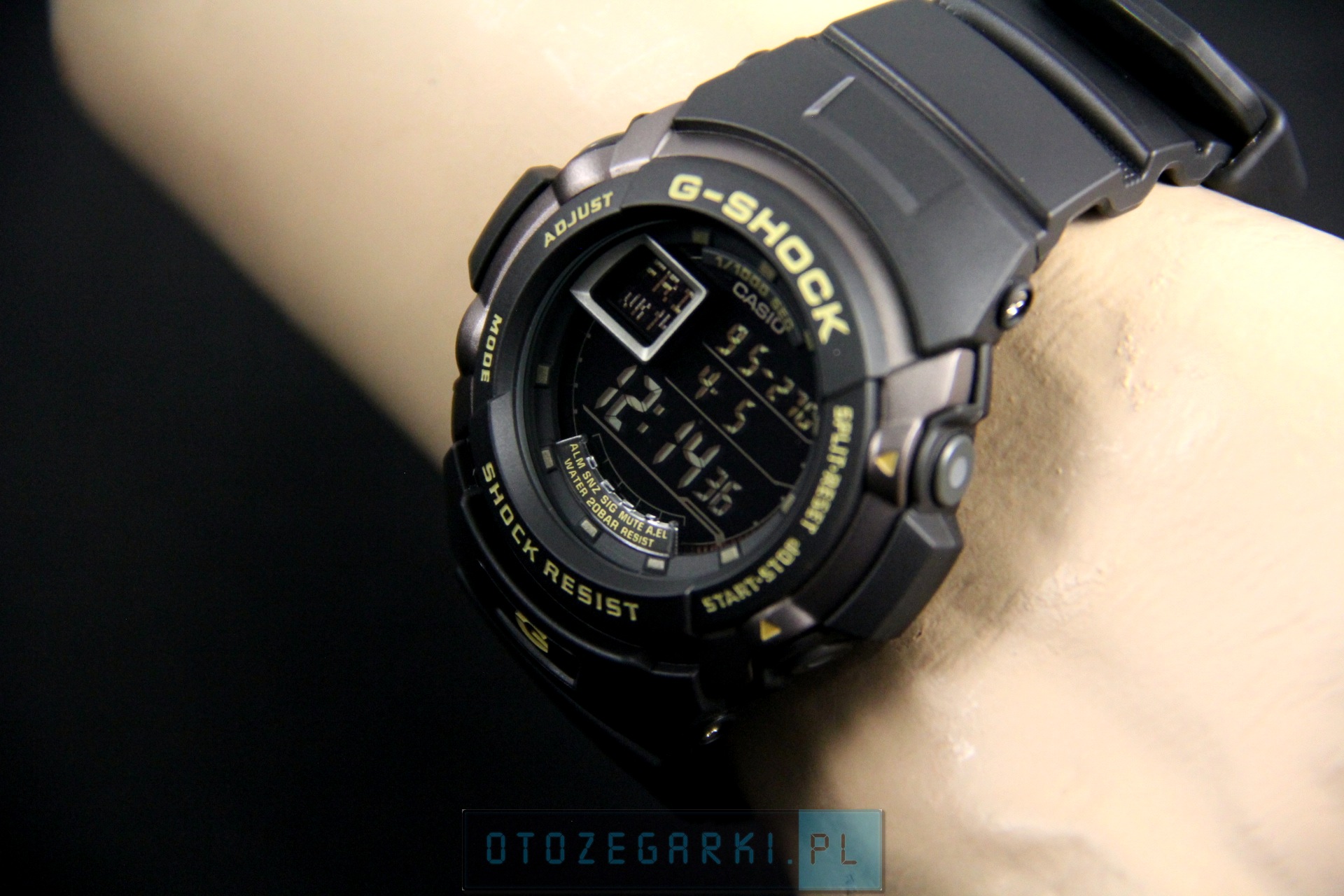 Đồng hồ nam dây nhựa Casio G-SHOCK G-7710-1DR