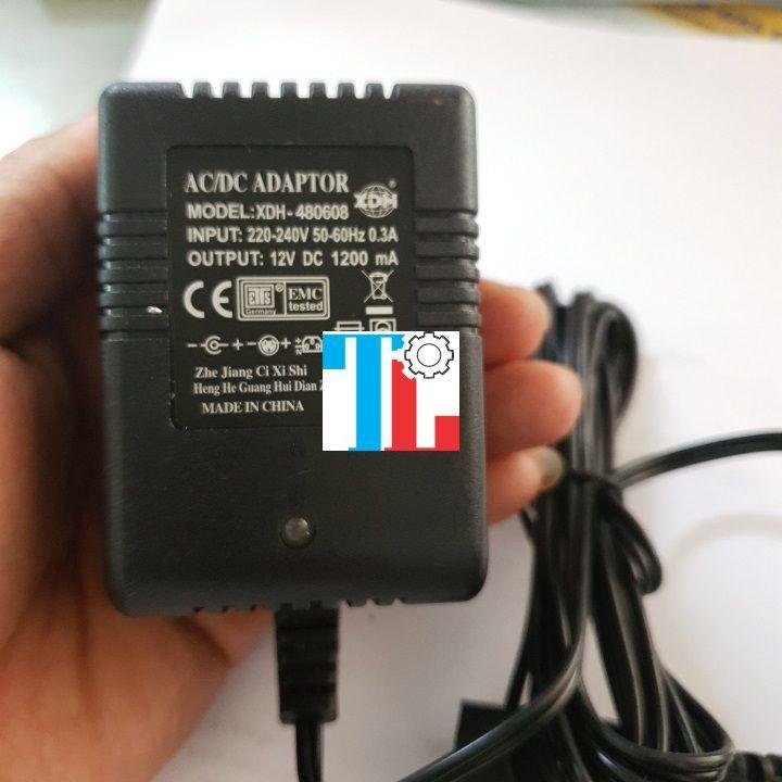 Cục sạc cơ 12V bình xịt điện 1200mA