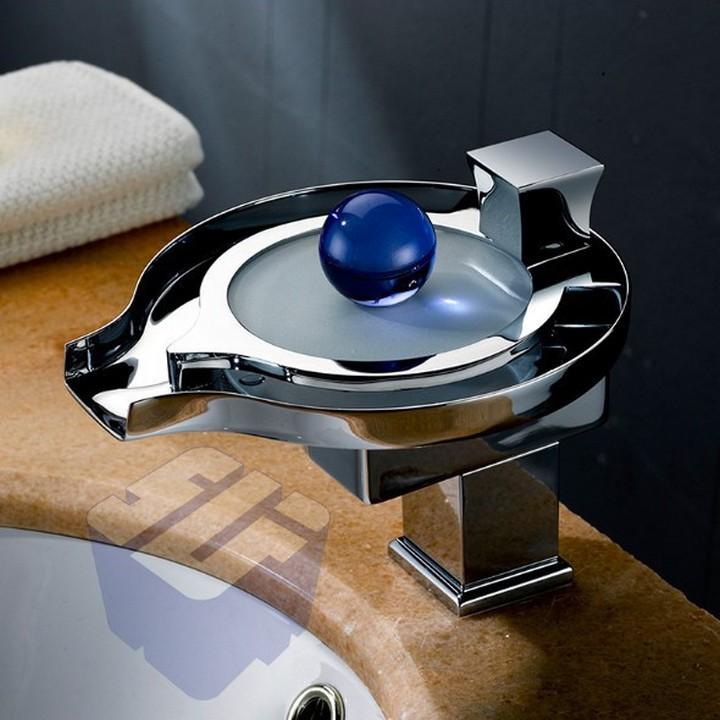 Vòi Lavabo đổi màu theo nhiệt độ chất liệu cao cấp