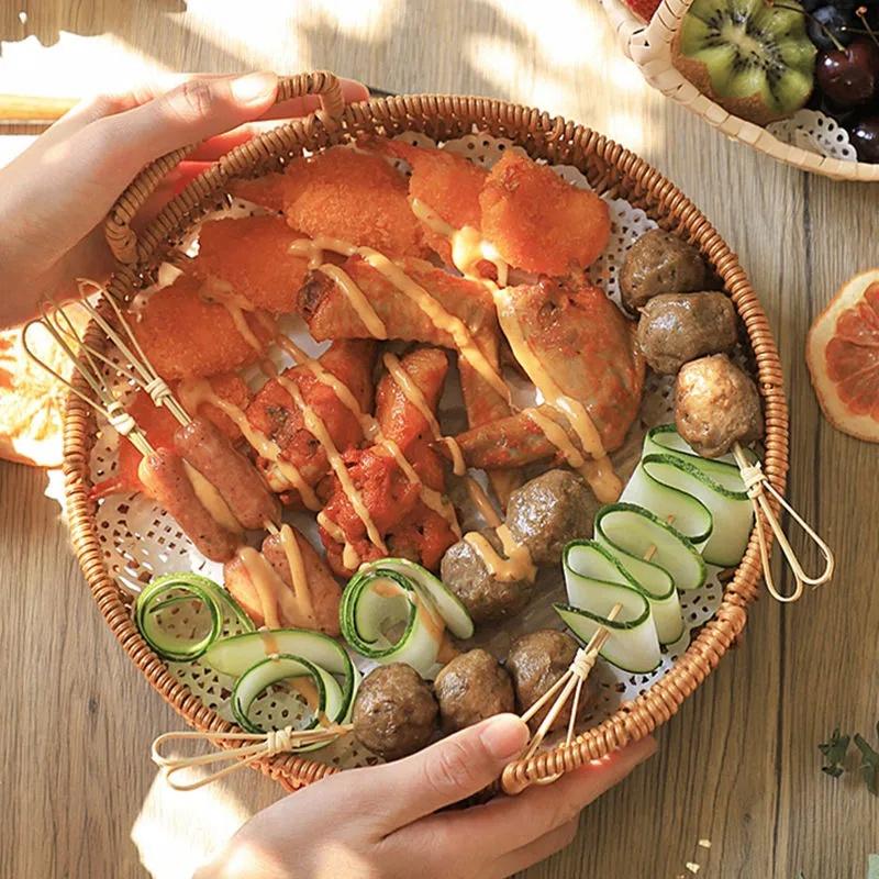 Khay Đựng Thức Ăn Hình Tròn Bằng Mây Đan Có Tay Cầm Tiện Dụng