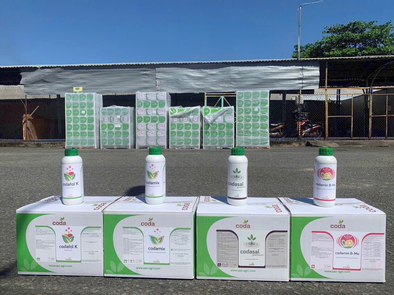 Codamix- Phân bón lá vi lượng nhập khẩu trực tiếp từ Tây Ban Nha (chai 1L)