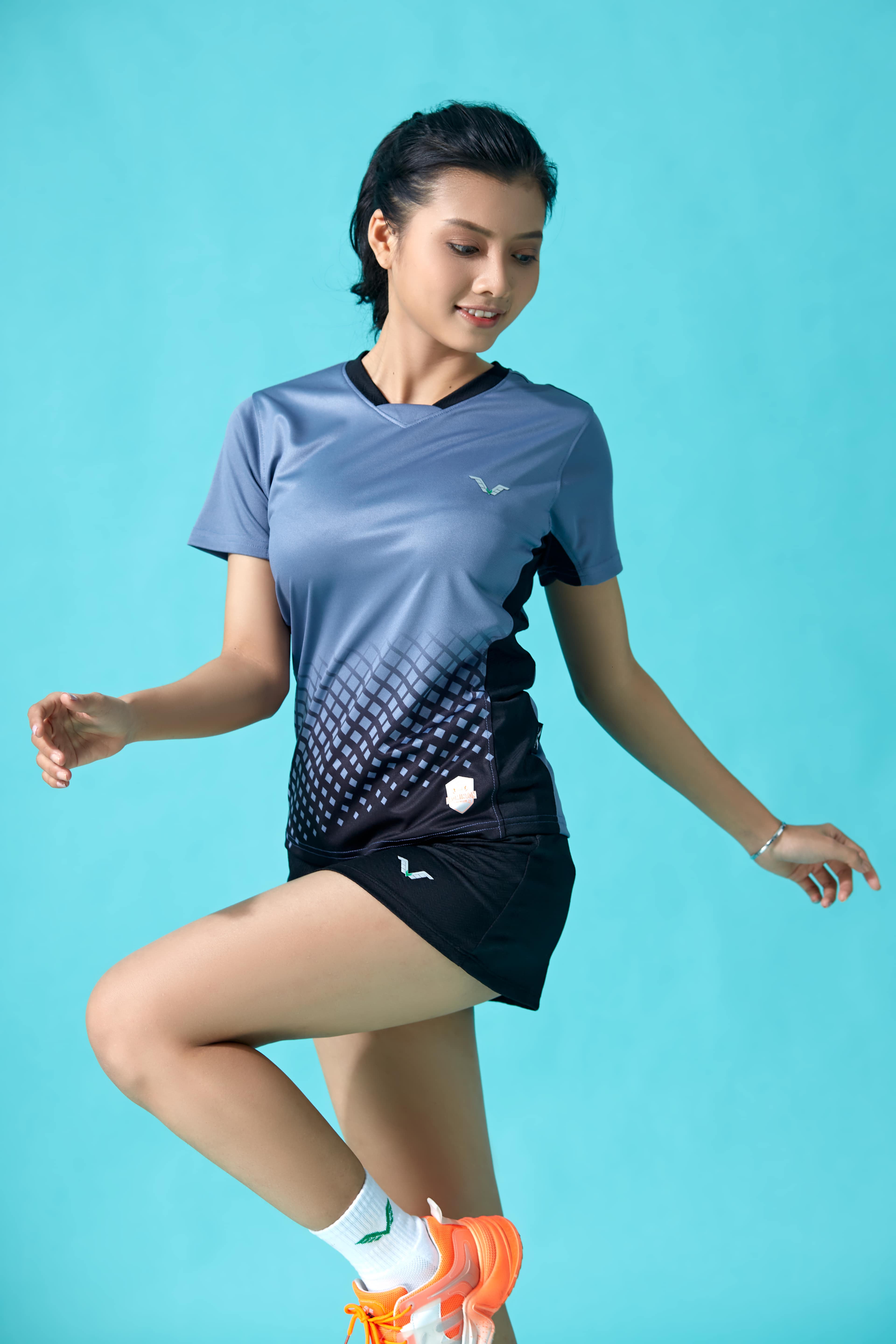 [MUA 1 TẶNG 1] Áo Thun Thể Thao Nữ Vina Sport AVT03W