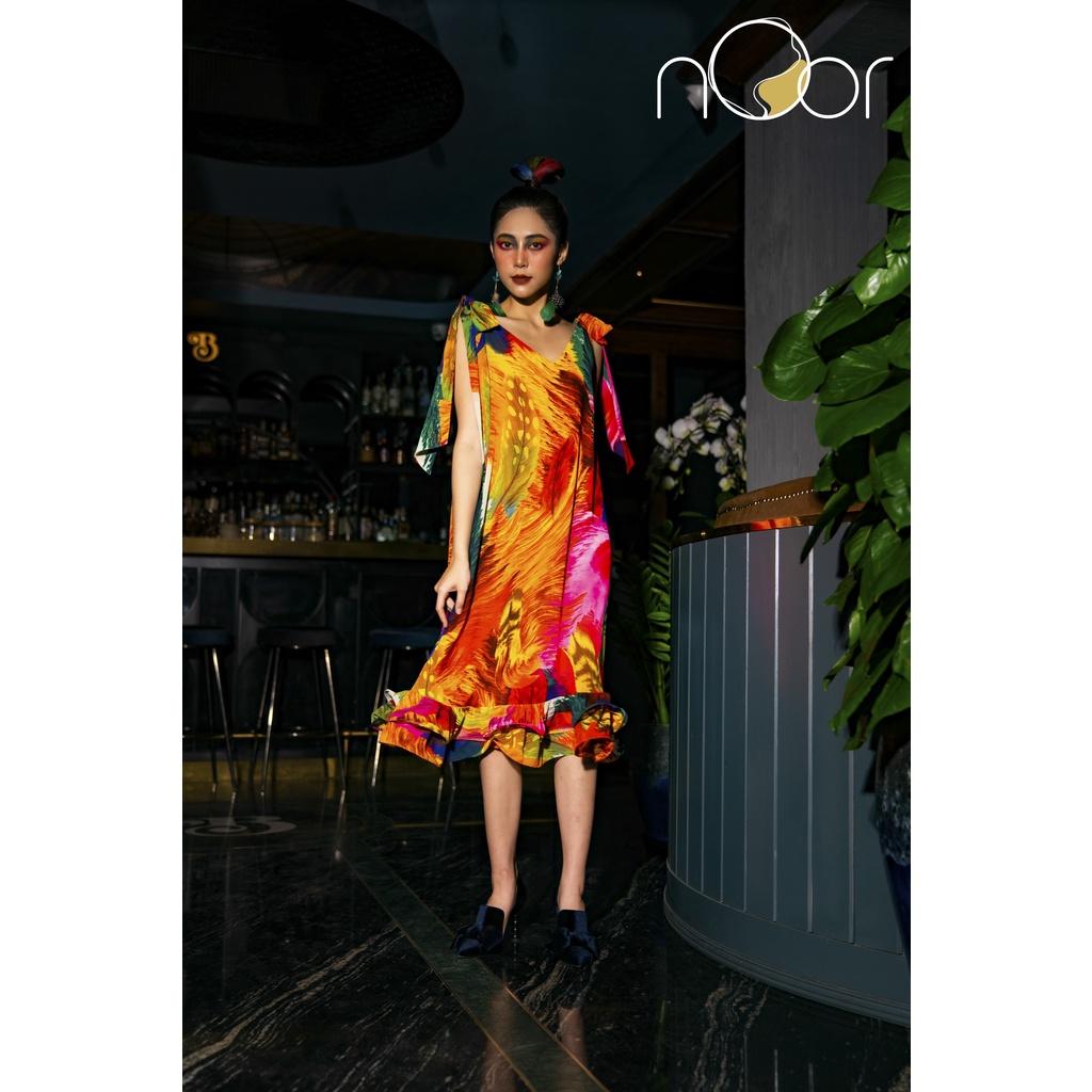 Váy cách điệu rực rỡ Le Paon - NV553