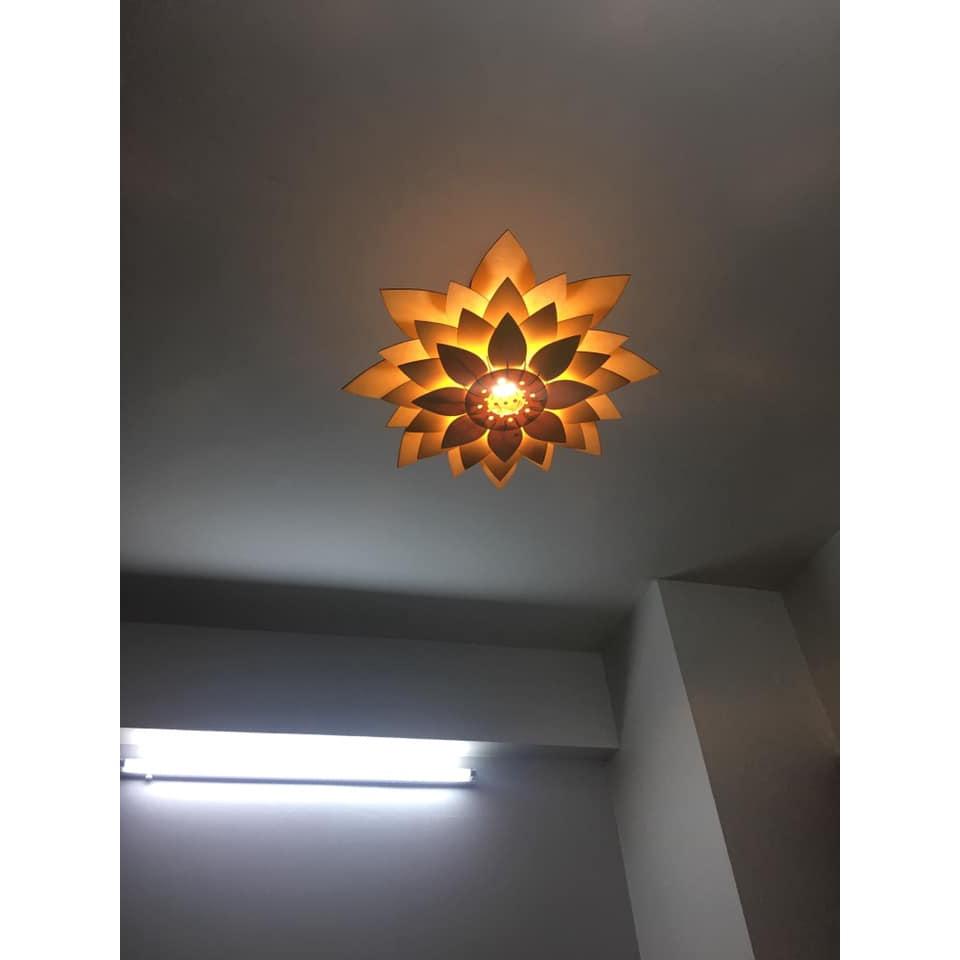 Đèn thả trần bằng gỗ hình hoa sen HT592