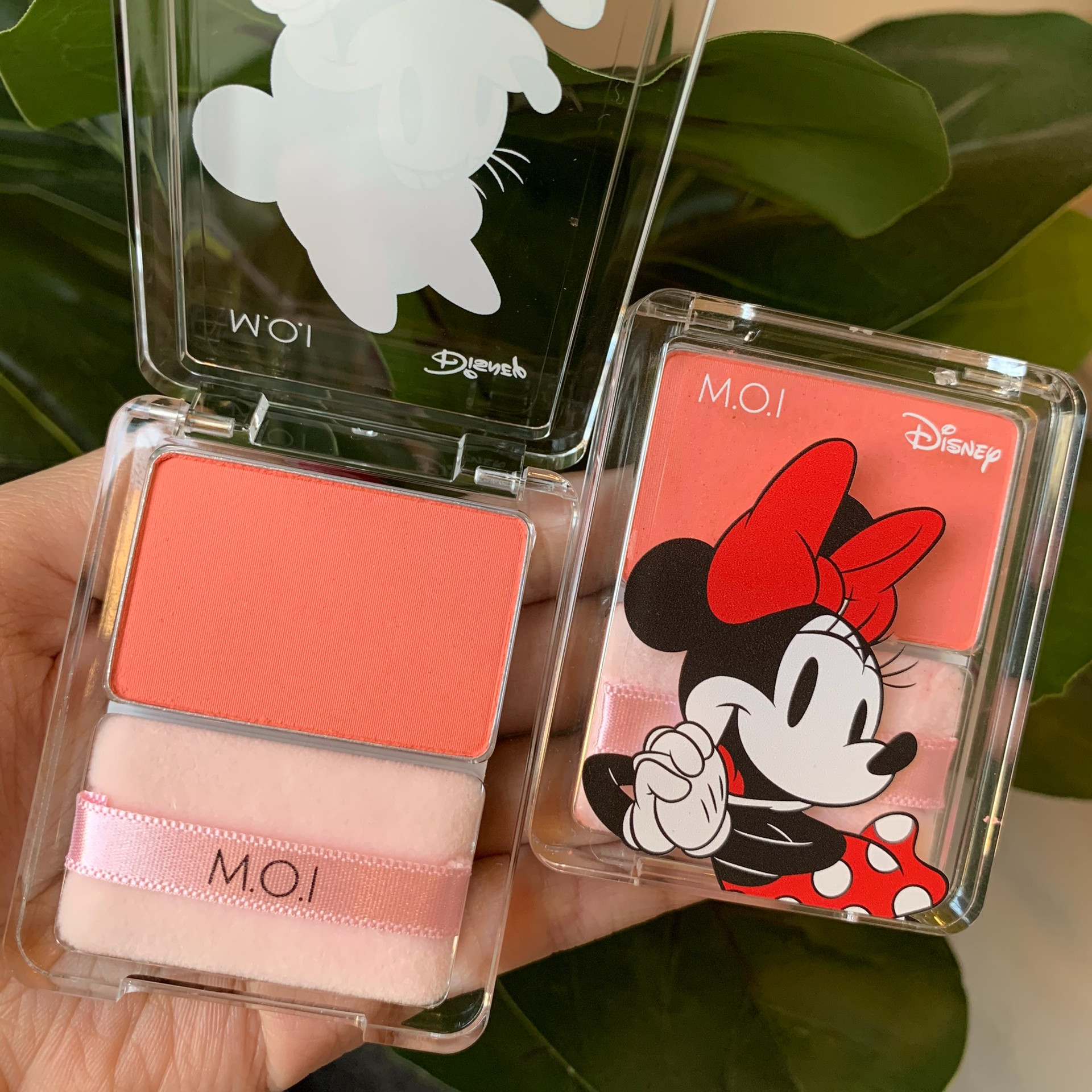 Phấn Má Hồng M.O.I Hồ Ngọc Hà Siêu Mịn Glowing Cheeks Hàn Quốc 3 Màu Siêu HOT M.O.I và Disney Hình Chuột Mickey