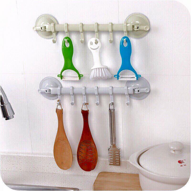 Kệ hút chân không nhà tắm 6 móc treo - Kệ hút chân không đa năng và rất là tiện lợi cho gia đình và người thân