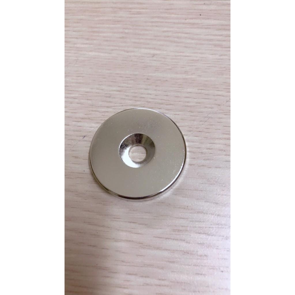 Nam châm viên đất hiếm 30x5 lỗ 6mm