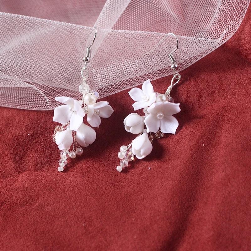 Khuyên Tai Hoa Chùm Phong Cách Tiểu Thư