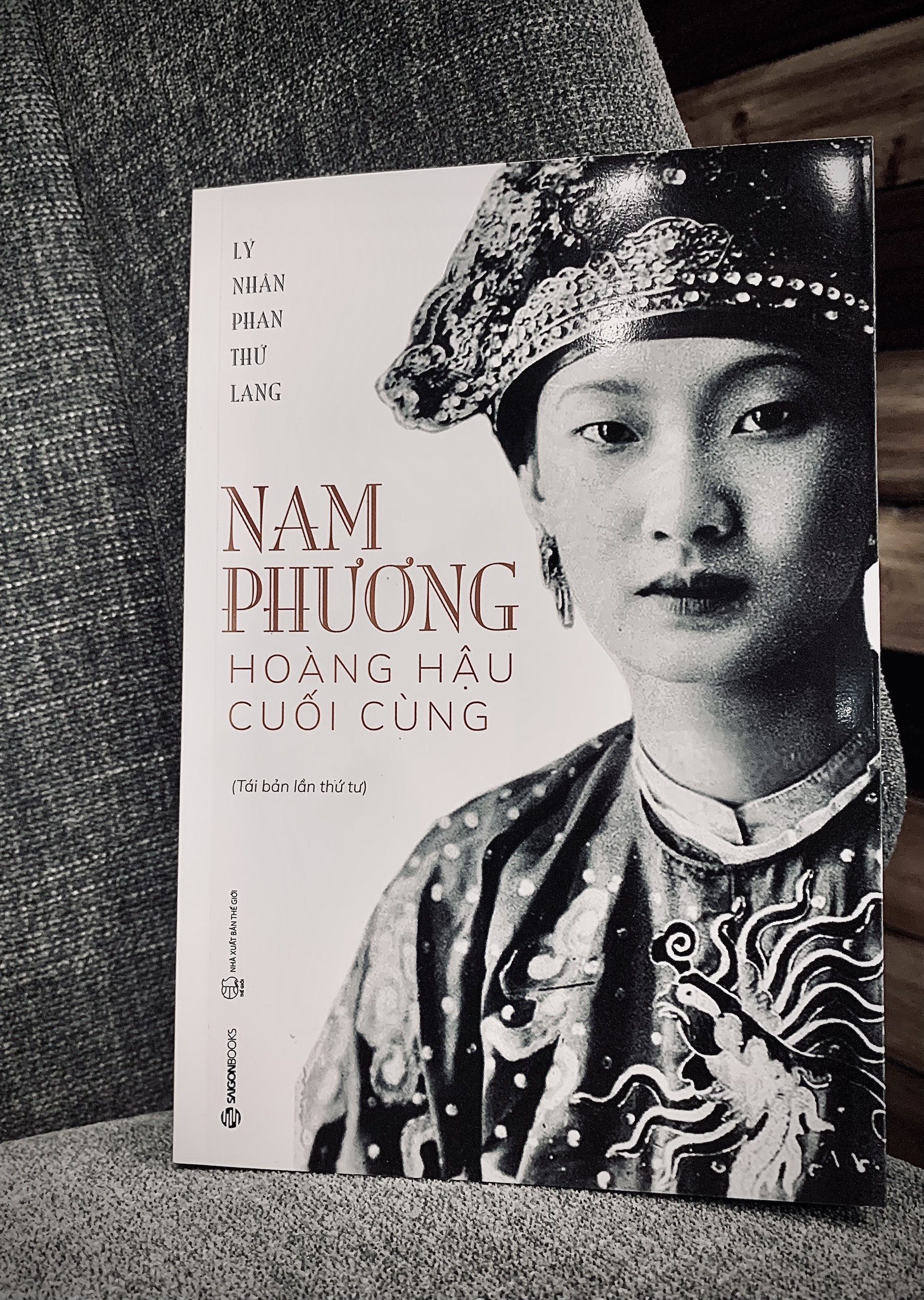 NAM PHƯƠNG – HOÀNG HẬU CUỐI CÙNG