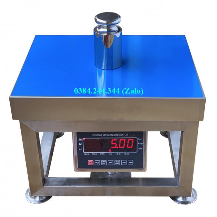 Cân ghế inox chống nước điện tử Citizens XK3108A, Mức cân 200kg, độ chia 0.05kg, Bàn cân kích thước 40x50cm