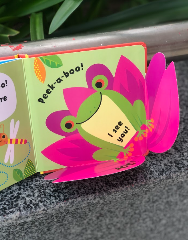 Sách tiếng anh tương tác cho bé 0-3 tuổi - Baby's very first Lift-the-flap Peek-a-Boo at the Zoo