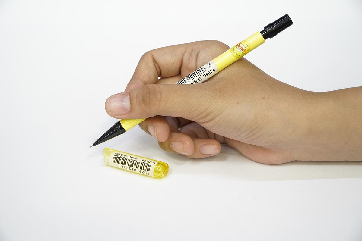 Bút Chì Kim Nắp Đậy - Pentel A105C-G - Màu Vàng