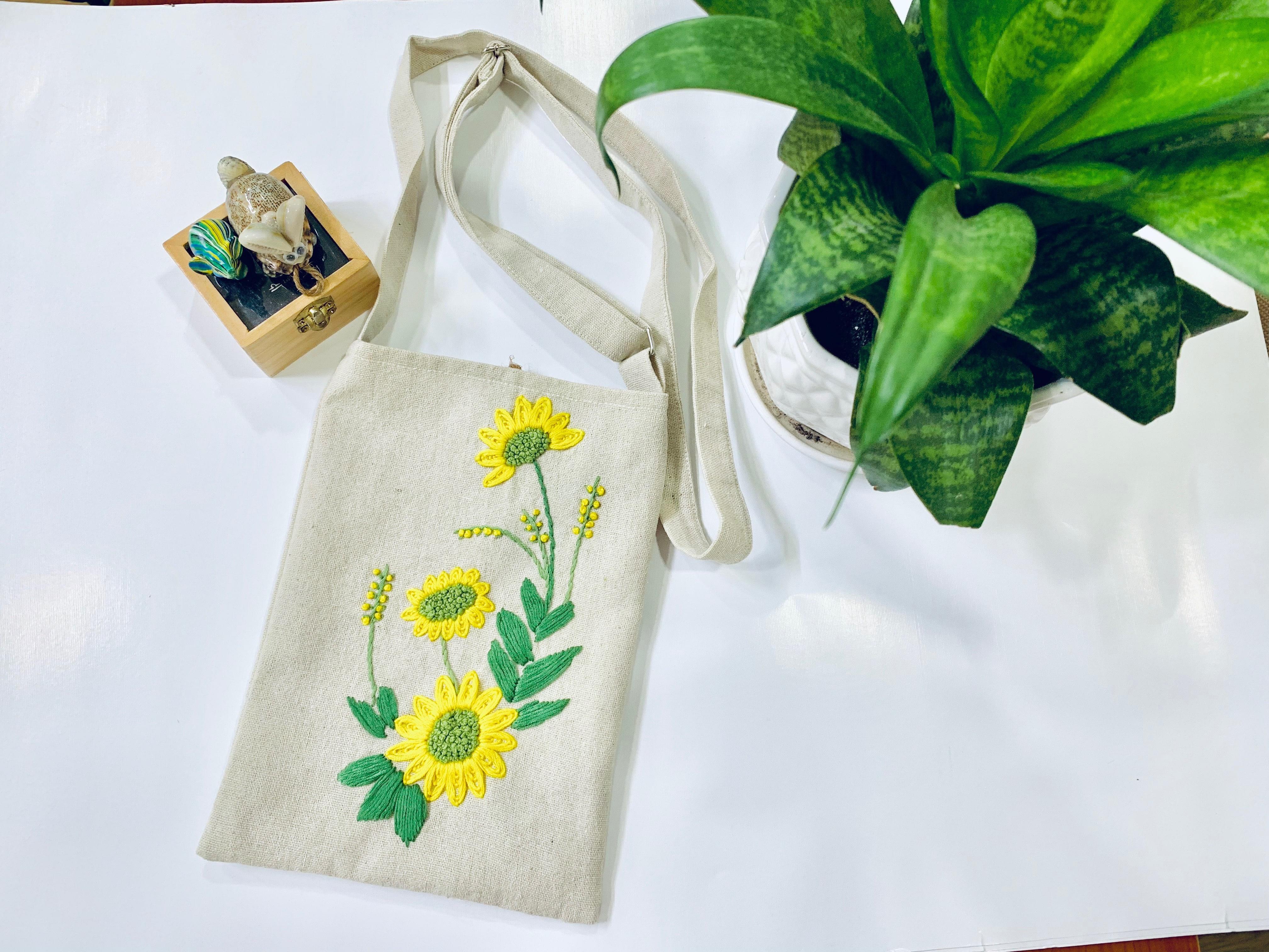 Túi đeo chéo thời trang nữ - Hoa hướng dương