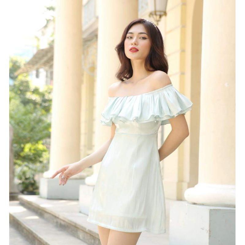 Đầm WONDERHOUSE trễ vai vải hoa ánh kim